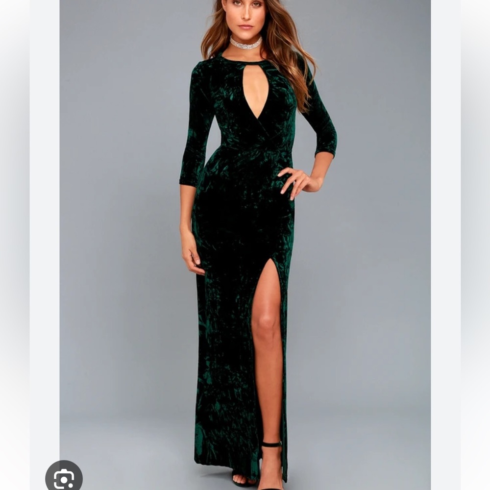 Lulus  green velvet maxi dress